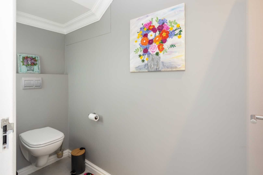 4 Bedroom Property for Sale in Val De Vie Estate Western Cape